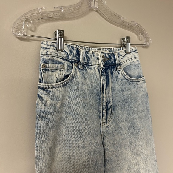 Garage Light Washed Ripped Jeans - Picture 2 of 4